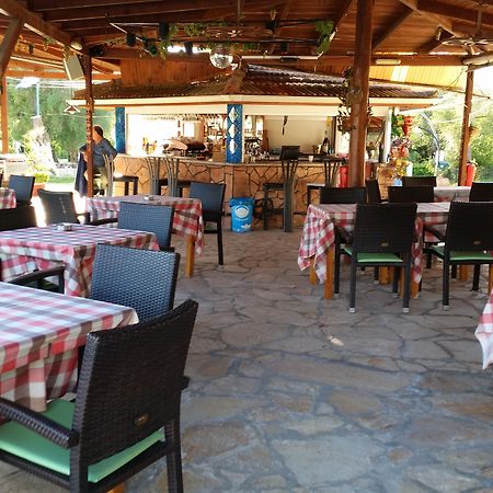 Pension Nychterida Маратиас Экстерьер фото