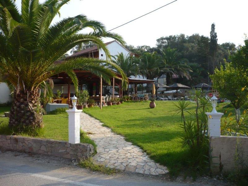 Pension Nychterida Маратиас Экстерьер фото